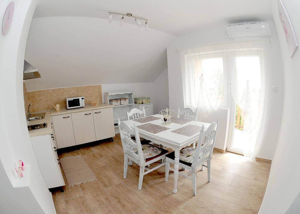 Apartments Zugec Seliste Dreznicko Quarto foto